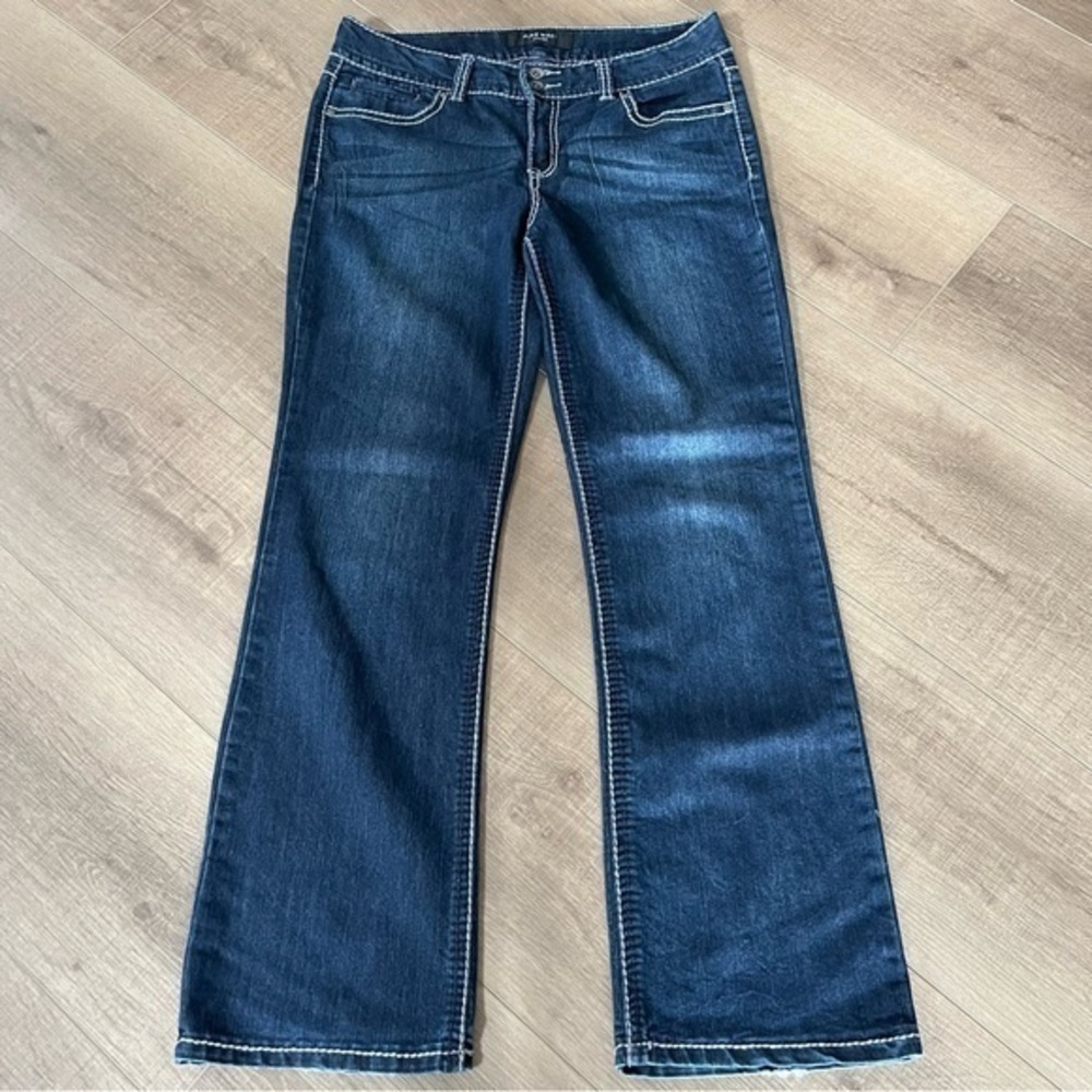 Nine West Jeans Waist 34” Inseam 31”Stretch Bootcut Bling On Pockets Blue - Picture 2 of 8
